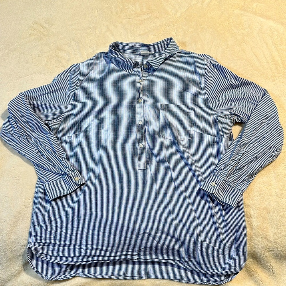 Gap 1/4 Button Tunic Top